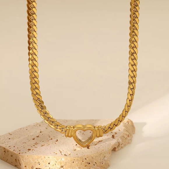 GP heart ❤️ necklace - Picture 6 of 7